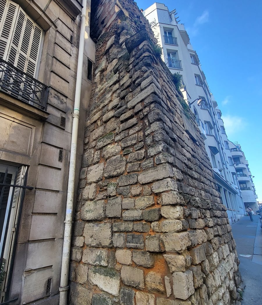 Wall of Philippe II Augustus 3